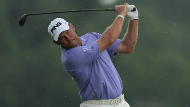 the english golfer survives playoff with nirat photo afp the english golfer survives playoff with nirat photo afp
