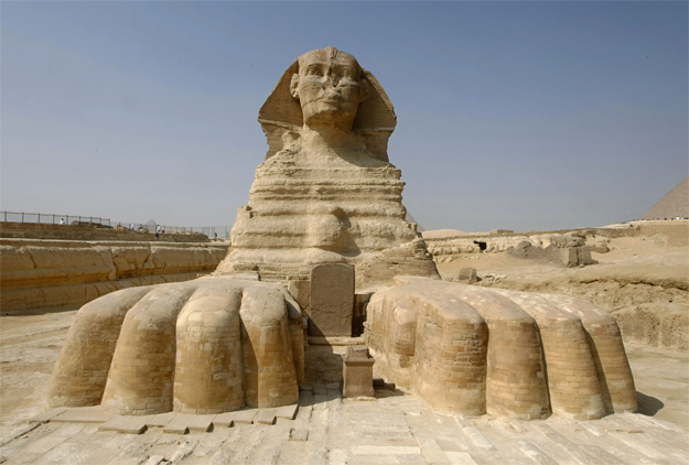 ancient egyptians had to move massive statues and pyramid stones weighing 2 5 tons on large sledge across the desert photo afp