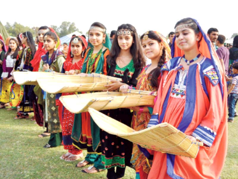 participants in their traditional dresses photo express