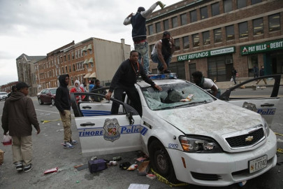 baltimore deploys national guard troops as riots erupt