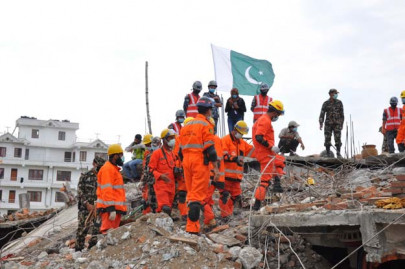 army sets up field hospital in quake hit nepal