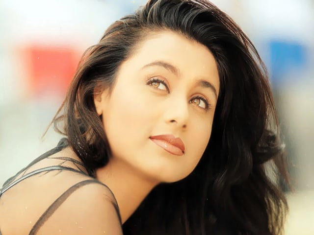 rani mukerji twitter account praises pakistan taunts indians