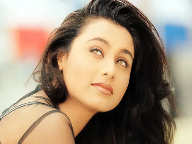 rani mukerji twitter account praises pakistan taunts indians rani mukerji twitter account praises pakistan taunts indians
