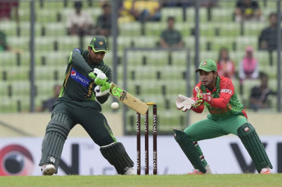 worst ever ranking pakistan down to ninth in odis