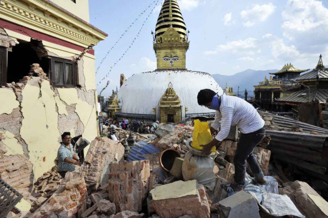 people sift through the rubble in kathmandu photo reuters people sift through the rubble in kathmandu photo reuters