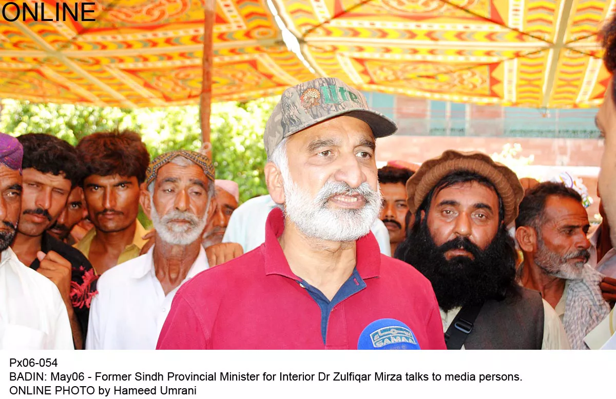 zulfiqar mirza speaking to the media in badin on wednesday photo online zulfiqar mirza speaking to the media in badin on wednesday photo online