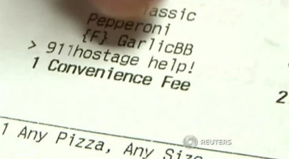 florida woman s online order asks for pizza police help