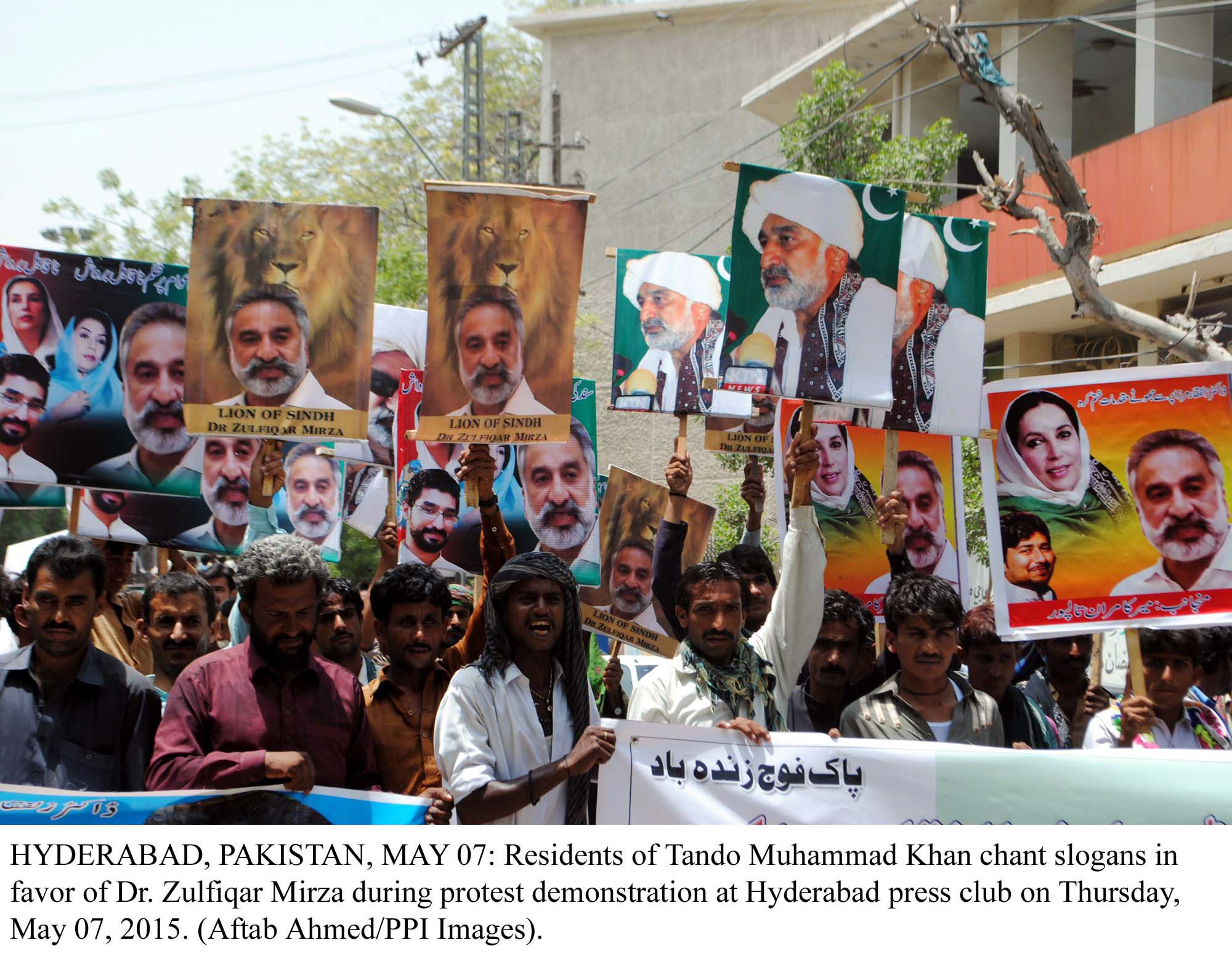 residents of tando muhammad khan raise slogans in favour of zulfiqar mirza in hyderabad photo ppi