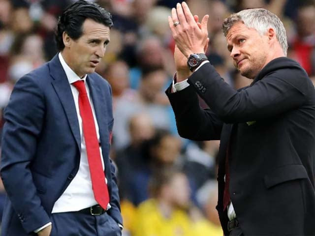 the red devils look like a more balanced side at the moment but you wouldn t put it past arsenal to pull off a night robbery at the old trafford