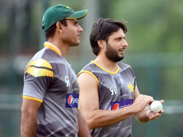 a file photo of abdul razzaq and shahid afridi photo afp a file photo of abdul razzaq and shahid afridi photo afp
