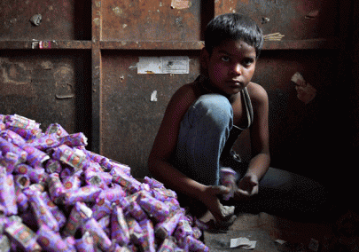 india moves to toughen child labour laws