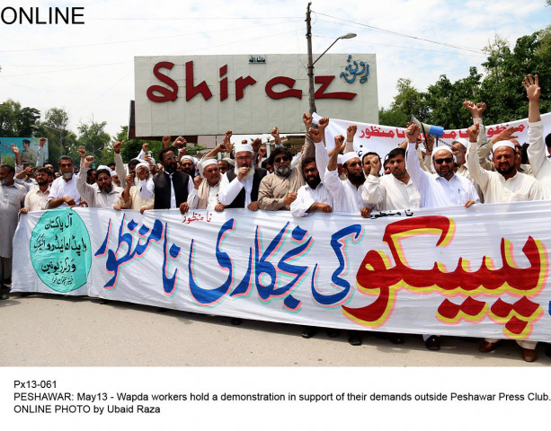 wapda workers protest against the proposed privatisation of pesco in peshawar photo online wapda workers protest against the proposed privatisation of pesco in peshawar photo online
