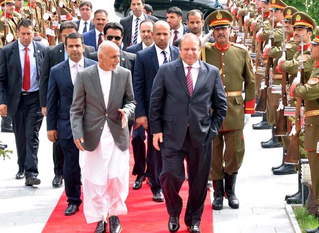 prime minister nawaz sharif and afghan president ashraf ghani at dilkusha palace in kabul on tuesday may 12 2015 photo pid