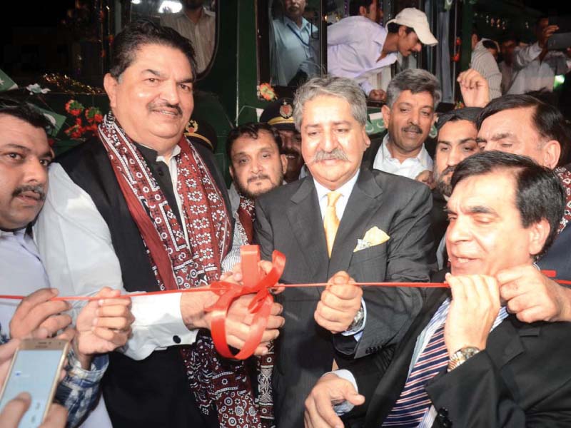 mna syed naveed qamar cuts the ribbon to launch the new green line rail service from karachi to islamabad photo app