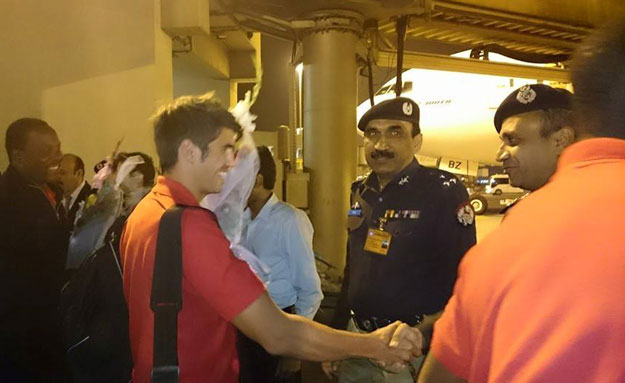 zimbabwe cricket team arrives at the allama iqbal international airport lahore early on tuesday photo pcb