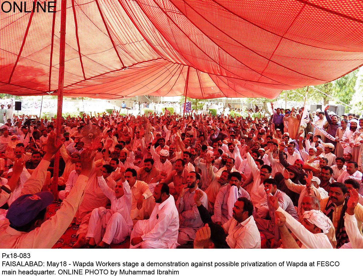 wapda workers stage a demonstration against possible privatisation at fesco hq photo online