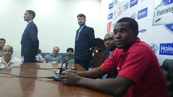 zimbabwe captain elton chigumbura and team manager christain chiketa addressing a press conference in lahore photo courtesy zimbabwe cricket union