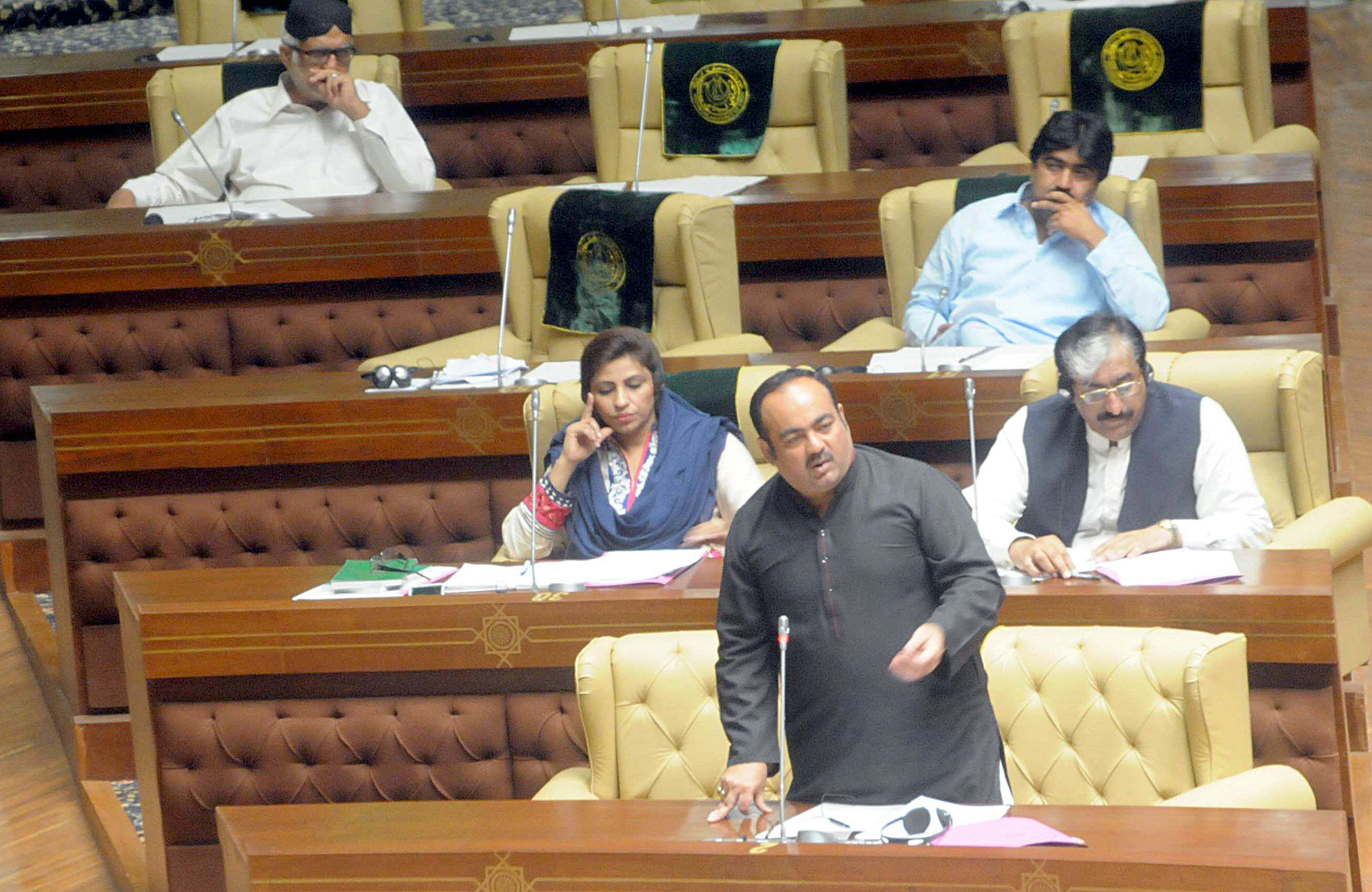 opposition leader khawaja izharul hassan speaks at the sindh assembly session on friday may 15 2015 photo rashid ajmeri express