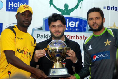 afridi promises performance from his best 15 men afridi promises performance from his best 15 men