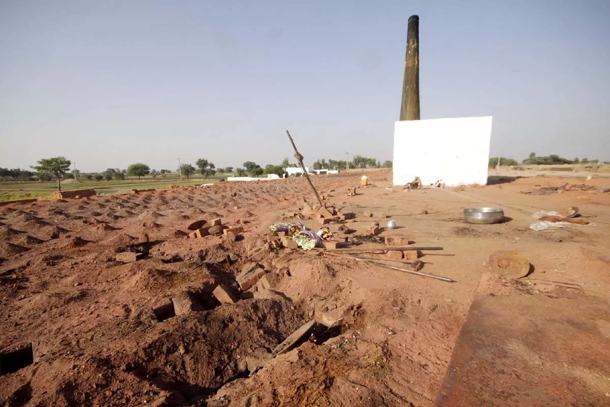 site of the brick kiln where the christian couple was burnt to death photo shafiq malik express site of the brick kiln where the christian couple was burnt to death photo shafiq malik express