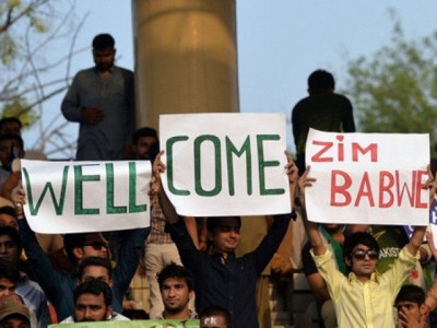 pakistani fans ride wave of emotion as cricketcomeshome