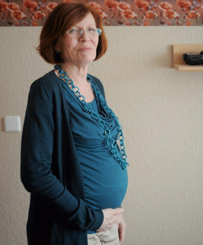 mother to 13 and grandmother to seven becomes the world 039 s oldest mother of quadruplets photo rtl mother to 13 and grandmother to seven becomes the world 039 s oldest mother of quadruplets photo rtl