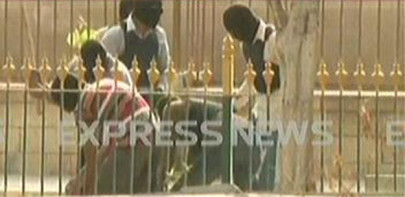 police attack journalists outside shc as mirza appears in court