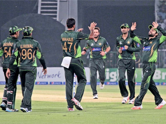 waqar implied the possibility of resting the senior players to make place for youngsters in the next match photo shafiq malik express waqar implied the possibility of resting the senior players to make place for youngsters in the next match photo shafiq malik express