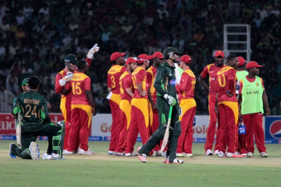 unhappy we could ve done better says waqar