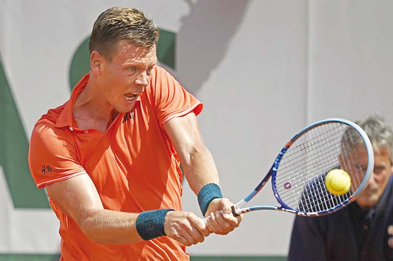 berdych a semi finalist in 2010 required less than half an hour to win the opening set photo afp