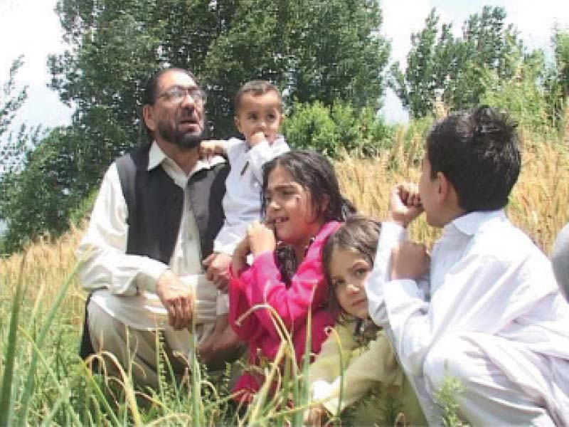 advocate abdul jalal with his children photo express