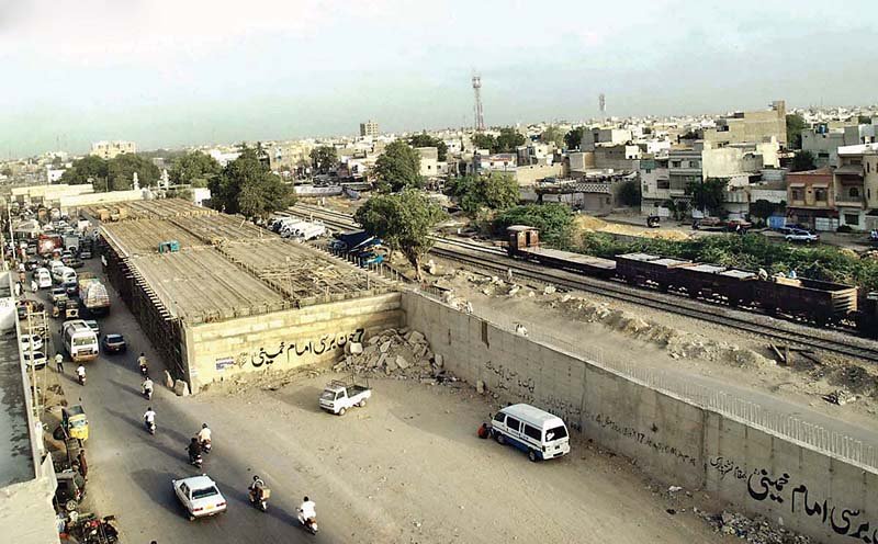 the malir 15 flyover was supposed to have been completed by december last year however due to never ending hindrances the rs966 million project has yet to be completed resulting in severe traffic woes for commuters in the area photo online