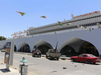 is seizes control of airport in libya s sirte tripoli govt