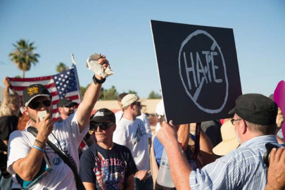 tense standoff outside us mosque over prophet muhammad pbuh cartoon protest