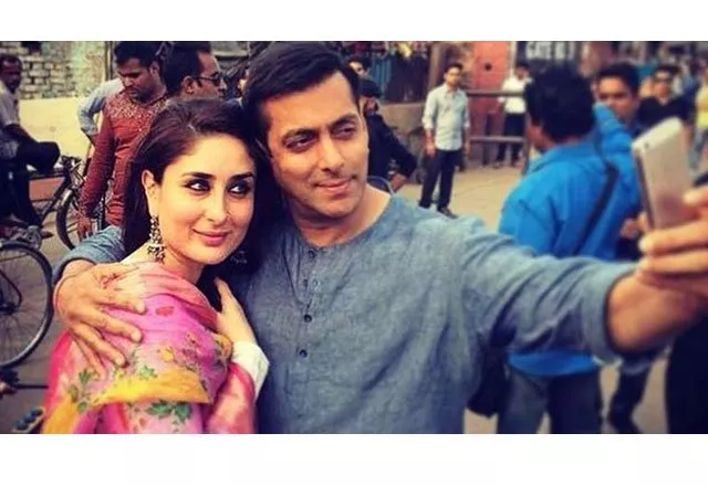 salman is giving his fans a chance to star in a remixed version of 039 selfie le le 039 from his film 039 bajrangi bhaijaan 039 photo indian express salman is giving his fans a chance to star in a remixed version of 039 selfie le le 039 from his film 039 bajrangi bhaijaan 039 photo indian express