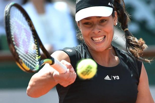 serbia 039 s ana ivanovic returns the ball to ukraine 039 s elina svitolina during the women 039 s quarter finals photo afp