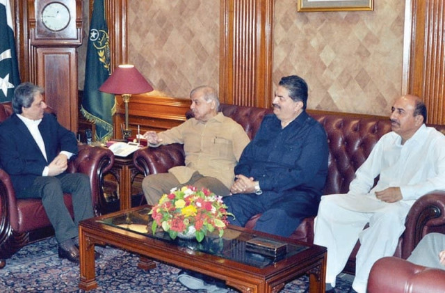 punjab chief minister shahbaz sharif in conversation with sindh governor ishratul ebad at the governor house sharif also visited the cm house photo app punjab chief minister shahbaz sharif in conversation with sindh governor ishratul ebad at the governor house sharif also visited the cm house photo app