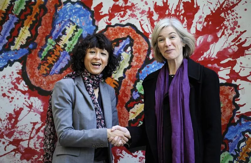 french microbiologist emmanuelle charpentier l and professor jennifer doudna of the us pose for the media during a visit to a painting exhibition by children about the genome at the san francisco park photo reuters french microbiologist emmanuelle charpentier l and professor jennifer doudna of the us pose for the media during a visit to a painting exhibition by children about the genome at the san francisco park photo reuters