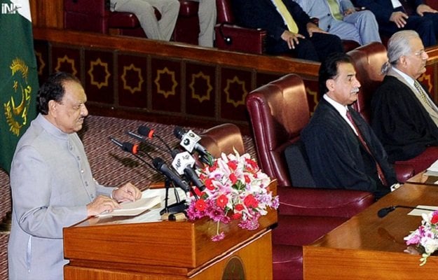 president mamnoon hussain addressing the joint session photo express