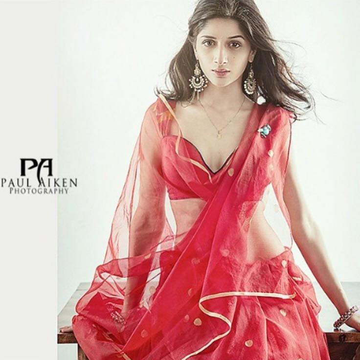 Mawra Hussain Xxx Videos - Not one, not two, Mawra Hocane has signed three Bollywood films!