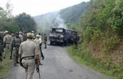 indian army launches hunt for militants after 20 soldiers killed