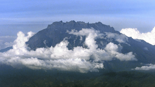 eight still remain missing on southeast asia 039 s highest peak photo reuters eight still remain missing on southeast asia 039 s highest peak photo reuters