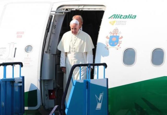 tens of thousands are expected to attend a mass in sarajevo 039 s kosevo stadium 18 years after pope john paul ii made his own call for quot the courage of forgiveness quot in the ruins of the city photo reuters