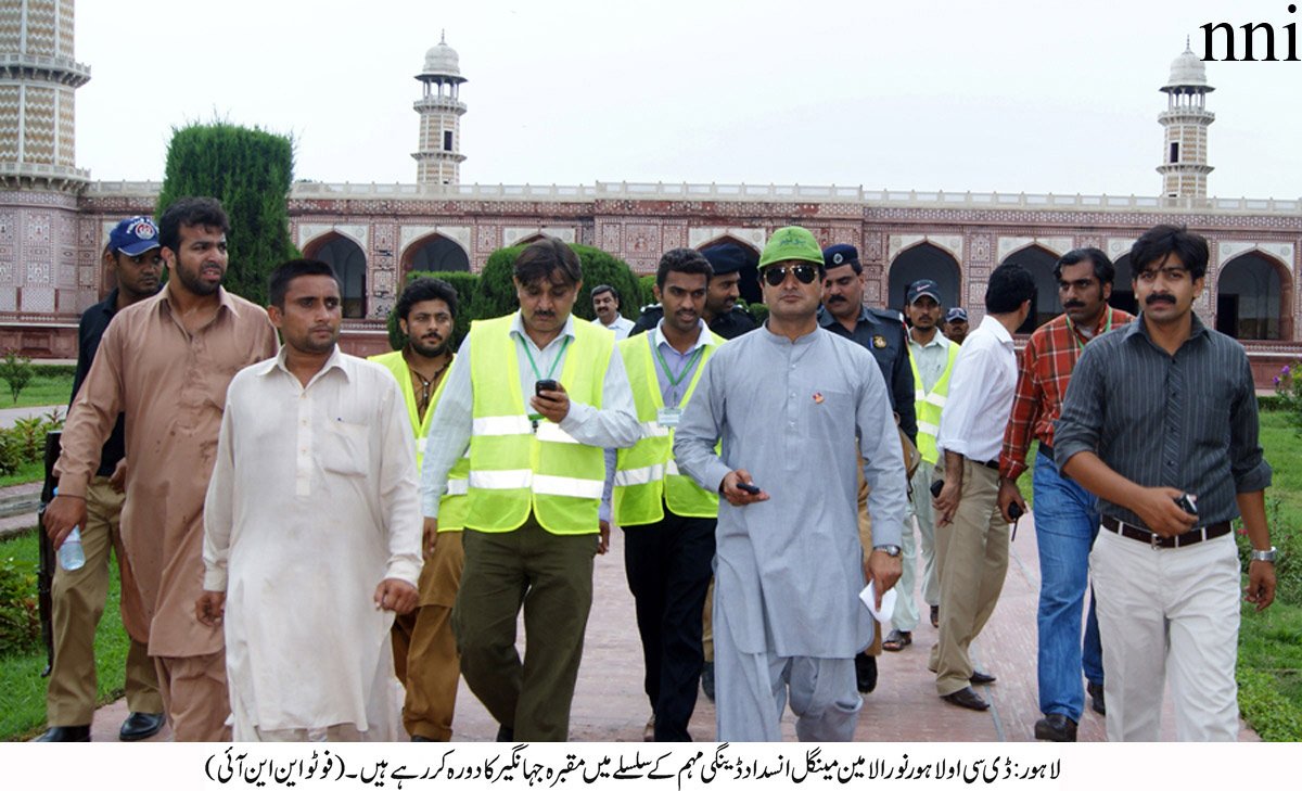 lahore 039 s dco noorul amin mengal directs school to adopt quot green quot policies photo nni