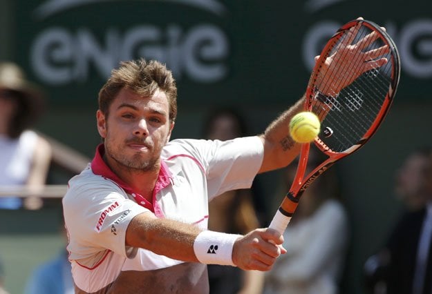 stan wawrinka of switzerland returns the ball to novak djokovic of serbia during their men 039 s final match at the french open tennis tournament at the roland garros stadium in paris france june 7 2015 photo reuters