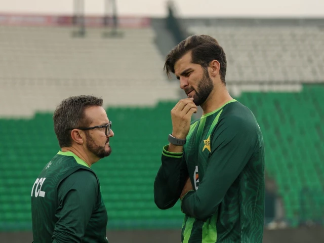 Pakistan regroup for tri-series final