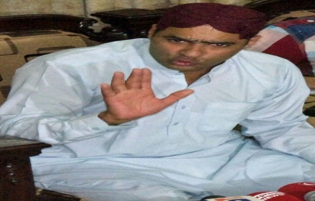 abid sher ali addressing a press conference photo express abid sher ali addressing a press conference photo express
