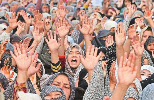 hazara community women hold protest in quetta photo afp hazara community women hold protest in quetta photo afp