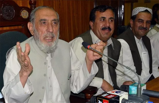city mayor dr kaleemullah addressing to press conference photo inp city mayor dr kaleemullah addressing to press conference photo inp