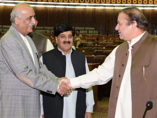 during the second parliamentary year of 14th national assembly the premier attended 33 sittings as compared to only seven sittings he attended during the first parliamentary year of incumbent assembly photo pid